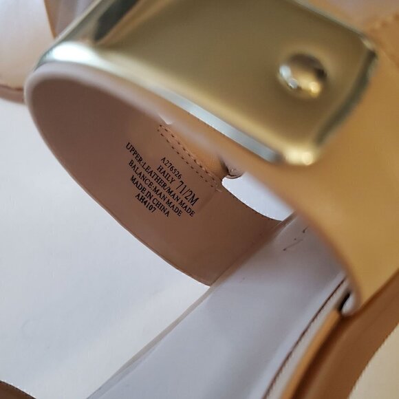 Halston Haily Light Tan Leather Sandals, Woman's Sandals NIB - Picture 4 of 5